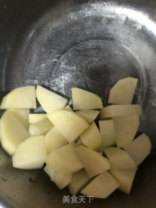 咖喱鸡肉饭的做法步骤：3