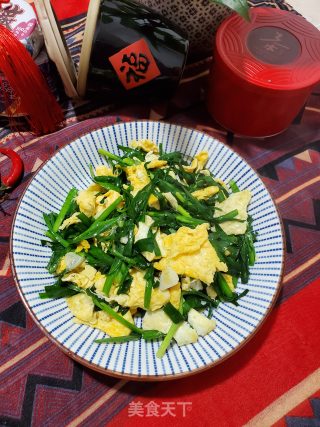 韭菜炒鸭蛋的做法步骤：8