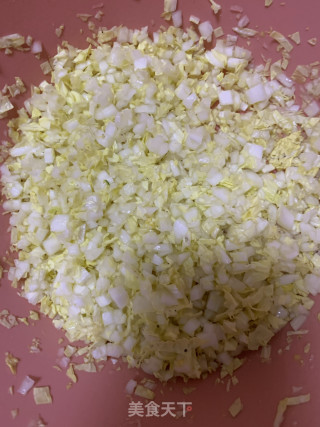 白菜豆腐粉丝包子的做法步骤：3