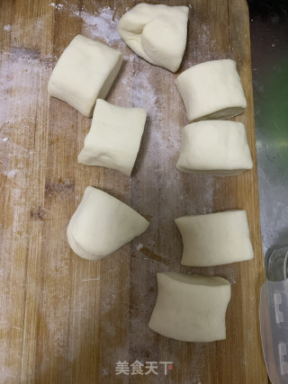 白菜豆腐粉丝包子的做法步骤：7