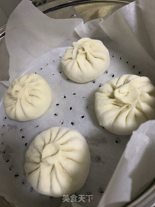 白菜豆腐粉丝包子的做法步骤：11