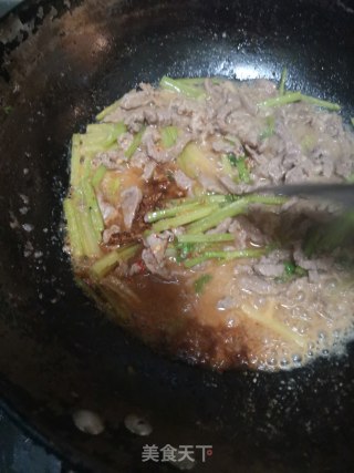 小炒牛里脊的做法步骤：7