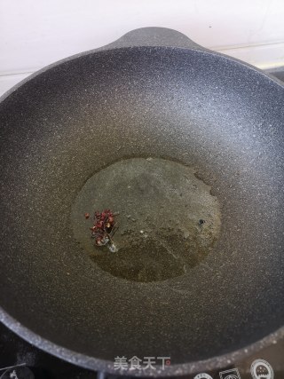 蚬子炒合菜的做法步骤：2