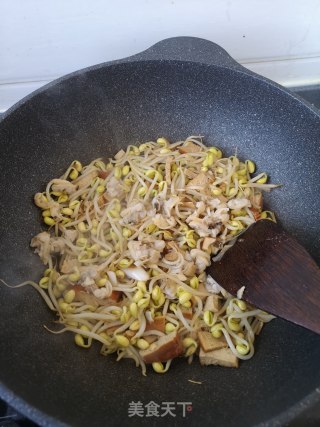 蚬子炒合菜的做法步骤：6