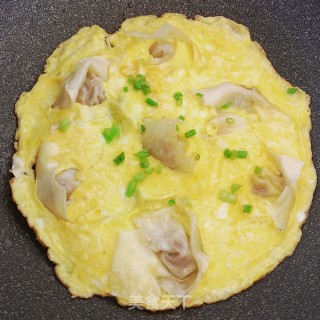 馄饨抱（爆）蛋的做法步骤：6