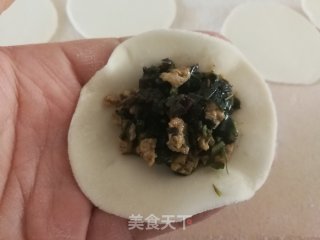 香椿木耳鸡蛋素饺的做法步骤：13