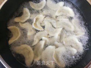 香椿木耳鸡蛋素饺的做法步骤：17