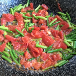 蒜苔番茄炒蛋的做法步骤：7