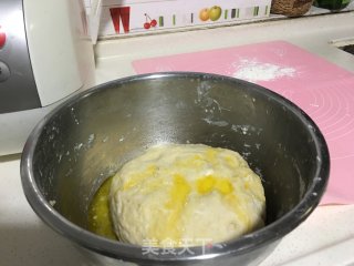 杏仁奶酪小餐包的做法步骤：3