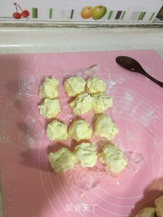 杏仁奶酪小餐包的做法步骤：6