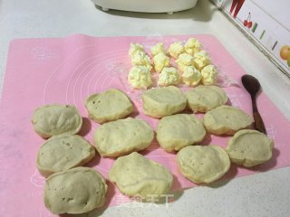 杏仁奶酪小餐包的做法步骤：7