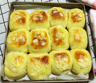杏仁奶酪小餐包的做法步骤：10