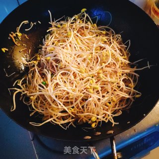 香辣豆芽的做法步骤：5