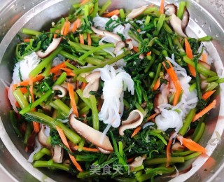 蒜泥茼蒿拌香菇魔芋的做法步骤：10
