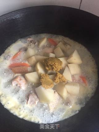 咖喱鸡的做法步骤：4