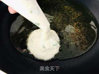 手不粘面的葱花饼的做法步骤：8