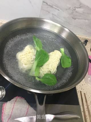 鸡蛋面????的做法步骤：3