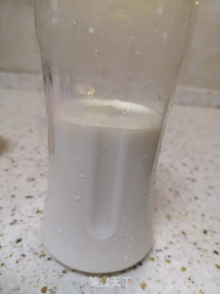 芒果奶昔的做法步骤：1
