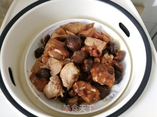 香菇蒸鸡腿的做法步骤：5