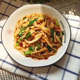 杏鲍菇炒韭菜的做法步骤：12