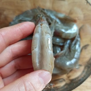 酸辣茄汁虾的做法步骤：1