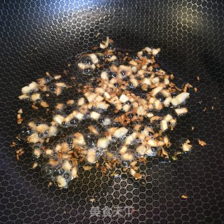 蒜蓉炒蕃薯叶的做法步骤：2
