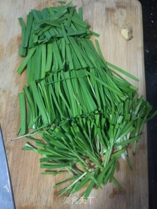 春韭豆芽炒豆干的做法步骤：2