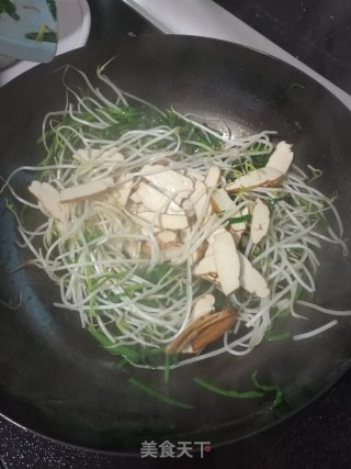 春韭豆芽炒豆干的做法步骤：7