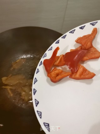 腊肉炒芦笋的做法步骤：8