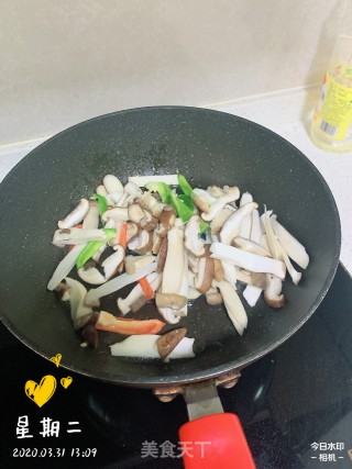 杏鲍菇炒牛肉的做法步骤：3