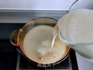 汤鲜味美的豆浆火锅的做法步骤：7