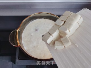 汤鲜味美的豆浆火锅的做法步骤：8