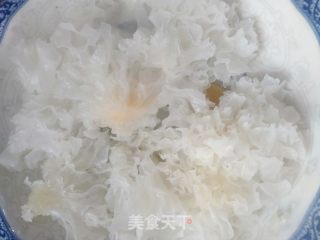 紫甘蓝拌银耳的做法步骤：5