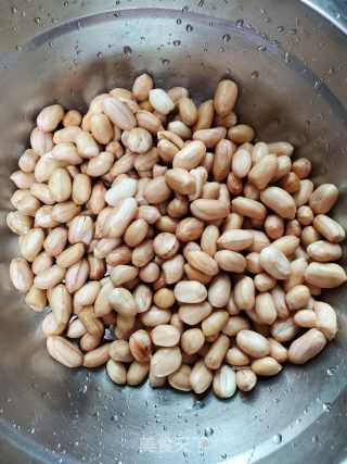 卤五香花生的做法步骤：2