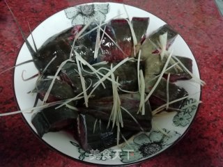 沙姜蒸塘鲺鱼的做法步骤：3