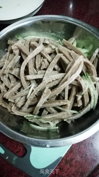凉拌莜麦面的做法步骤：8