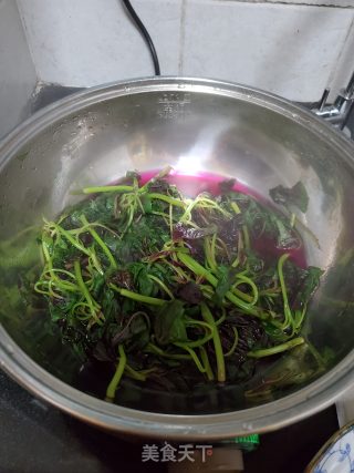 红苋菜拌胭脂粉丝的做法步骤：5