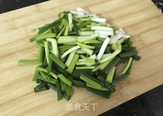 三丝炒河粉的做法步骤：5