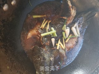 红烧黑鱼的做法步骤：7