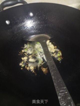 泡菜炒小笋的做法步骤：5