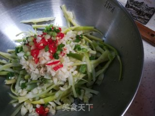 凉拌手撕笋的做法步骤：5