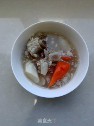 排骨汤粉的做法步骤：1