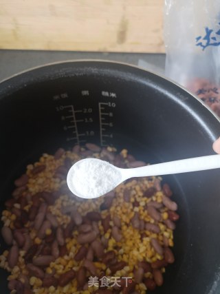 东北大碴粥（玉米粥）的做法步骤：5