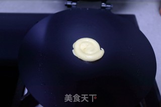 酥掉渣的蛋卷的做法步骤：14