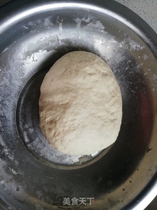 韭菜馅饼的做法步骤：1