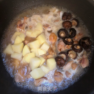 土豆香菇鸡块的做法步骤：10