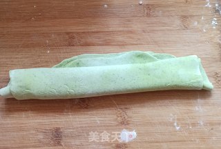 手擀菠菜蘸水面的做法步骤：7