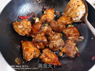 猪蹄炖黄豆的做法步骤：6