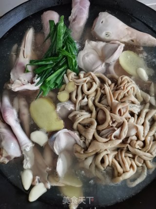 卤鸭货的做法步骤：3