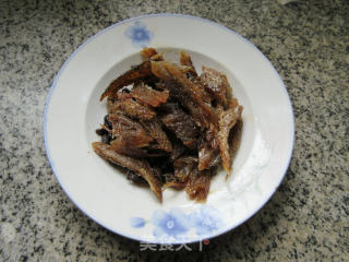 豆豉鲮鱼炒油麦菜的做法步骤：2